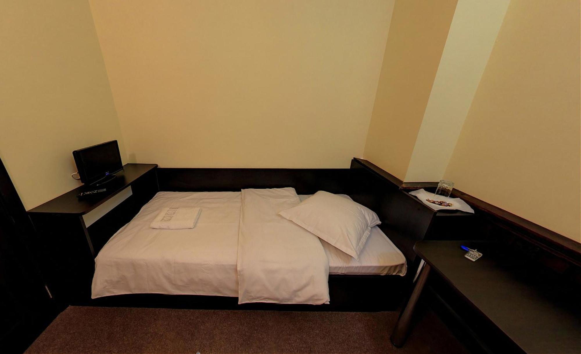 Hotel Casa Teilor Piteşti Pokoj fotografie