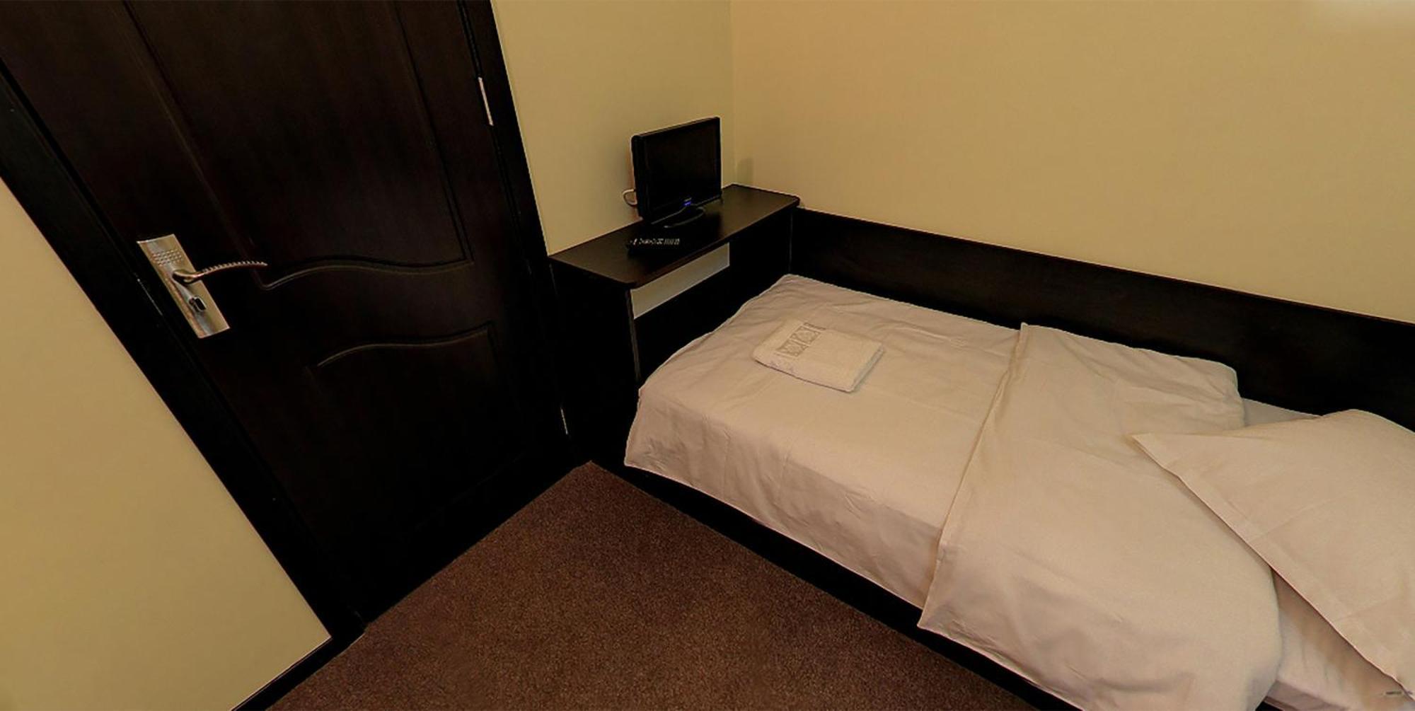 Hotel Casa Teilor Piteşti Pokoj fotografie