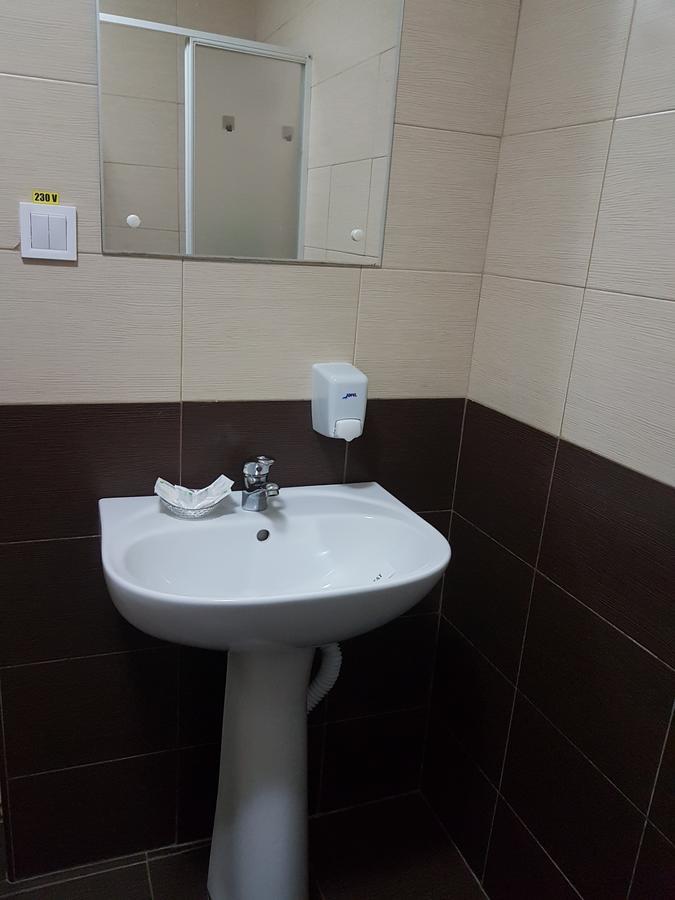 Hotel Casa Teilor Piteşti Exteriér fotografie